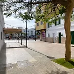 דירה Tierra Wifi Free Private Bathroom , Town