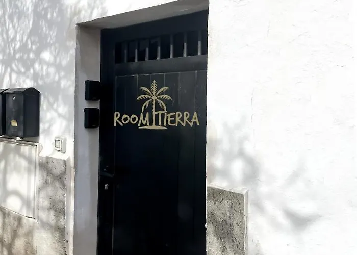 Tierra Wifi Free Private Bathroom , Town Lägenhet